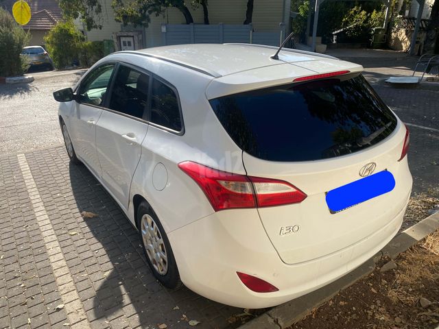 יונדאי i30