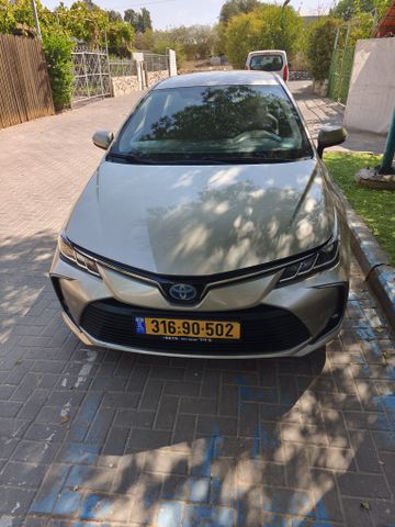 טויוטה קורולה