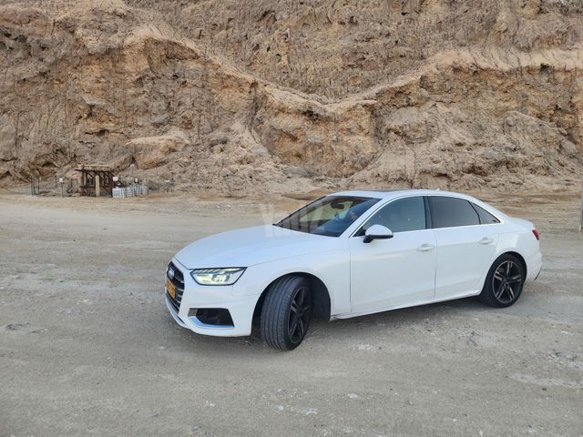 אאודי A4