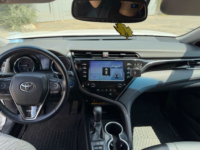 טויוטה קאמרי