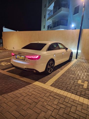 אאודי A4