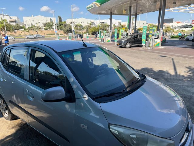יונדאי i10