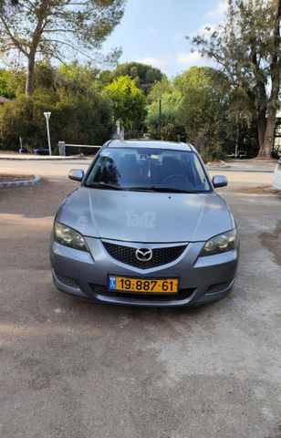 מאזדה 3