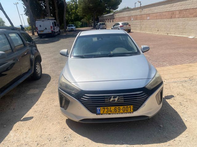 יונדאי איוניק