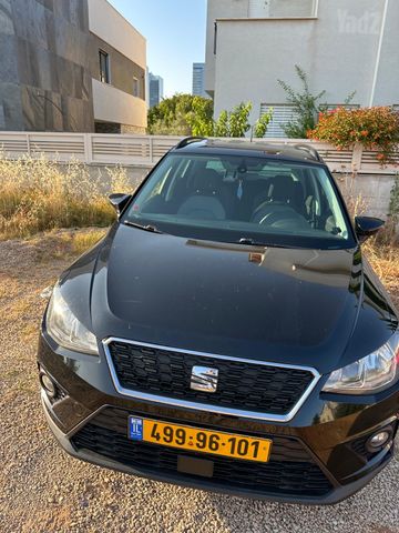 סיאט ארונה