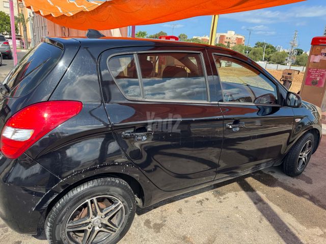 יונדאי i20