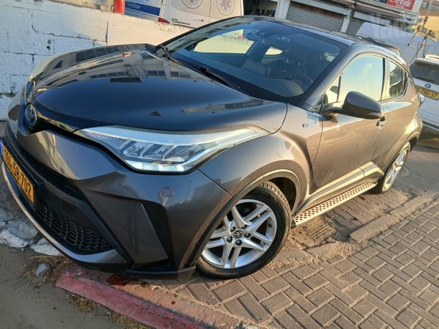 טויוטה C-HR
