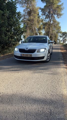 סקודה אוקטביה