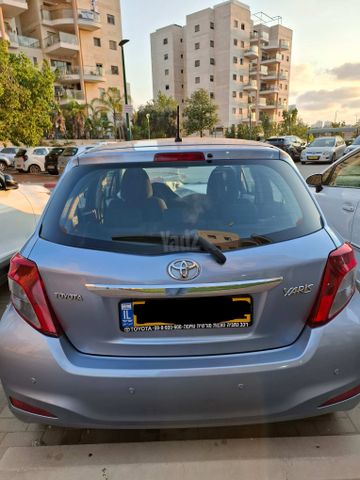 מודעת רכב טויוטה יאריס