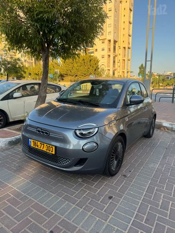 פיאט 500E