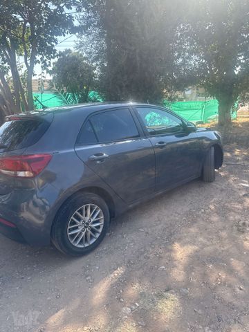 מודעת רכב קיה ריו