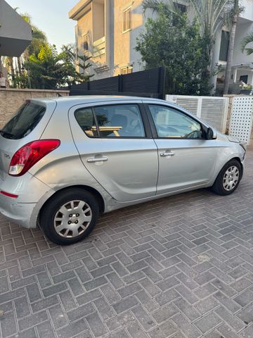 יונדאי i20