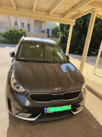 קיה נירו
