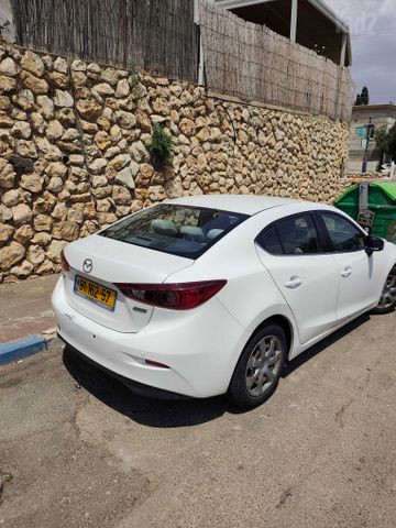 מאזדה 3