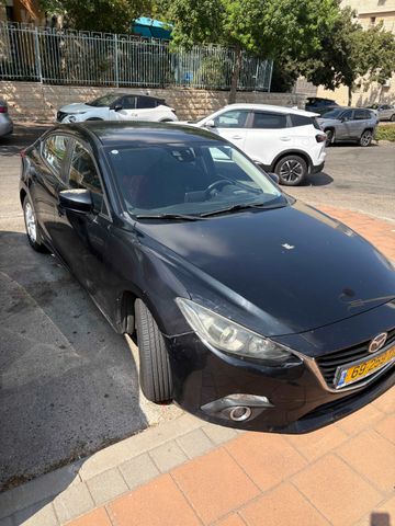 מאזדה 3