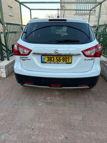סוזוקי קרוסאובר