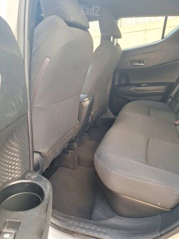 מודעת רכב טויוטה C-HR