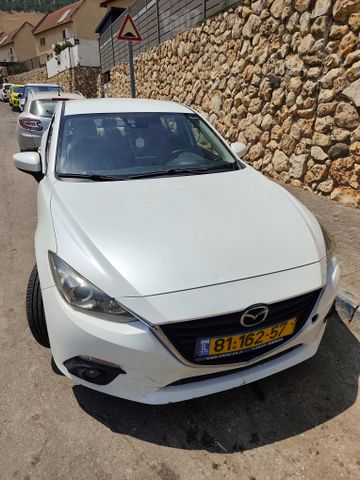 מאזדה 3