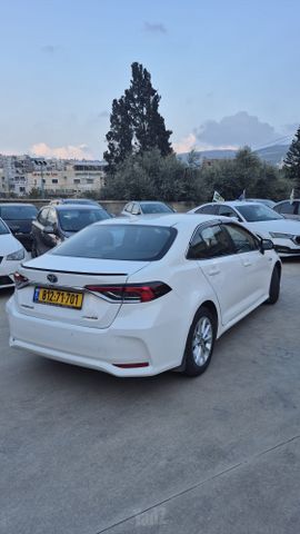 מודעת רכב טויוטה קורולה