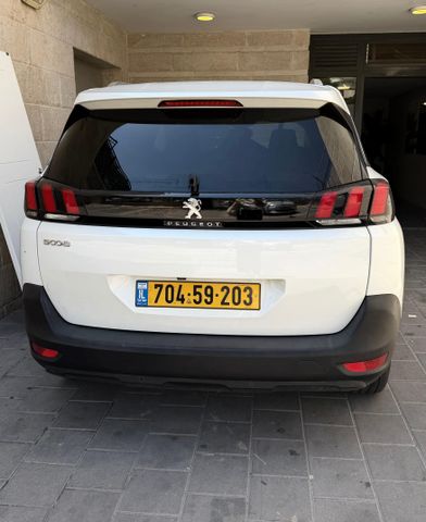 פיג'ו 5008