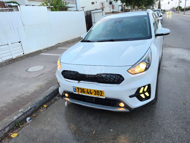 קיה נירו