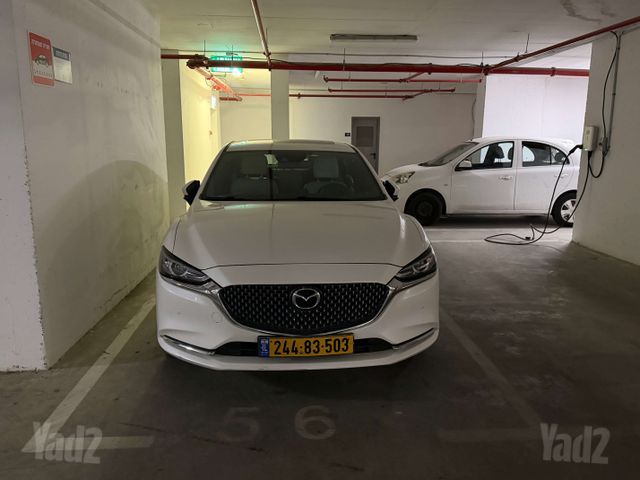 מודעת רכב מאזדה 6