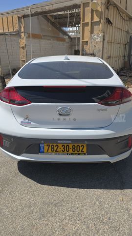 יונדאי איוניק