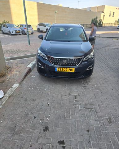 פיג'ו 3008