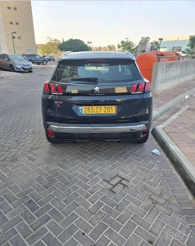 פיג'ו 3008