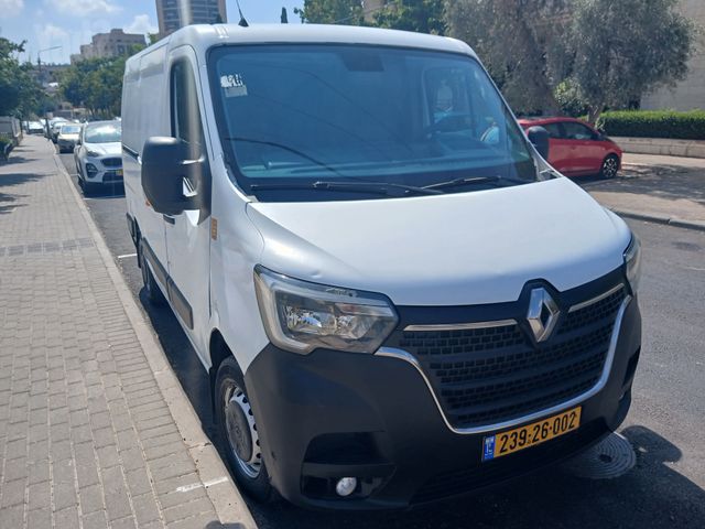 רנו מאסטר