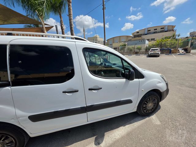 מודעת רכב סיטרואן ברלינגו 