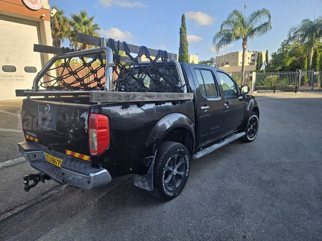 ניסאן נבארה