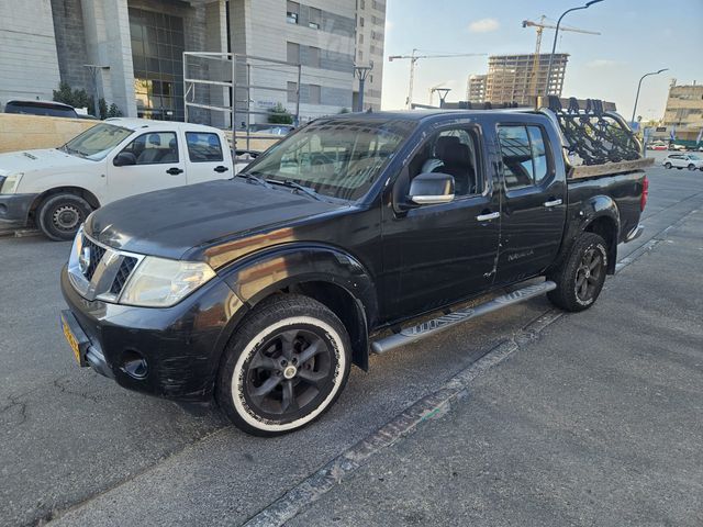 ניסאן נבארה