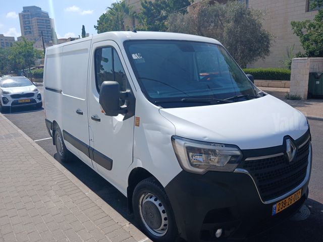 רנו מאסטר