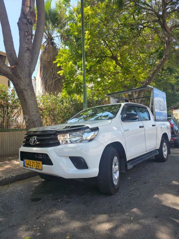 מודעת רכב טויוטה היילקס