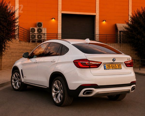 ב מ וו X6