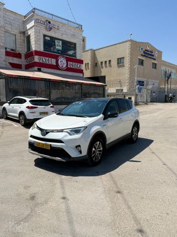 מודעת רכב טויוטה RAV4