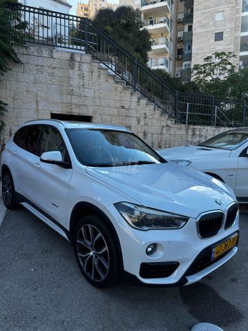 ב מ וו X1