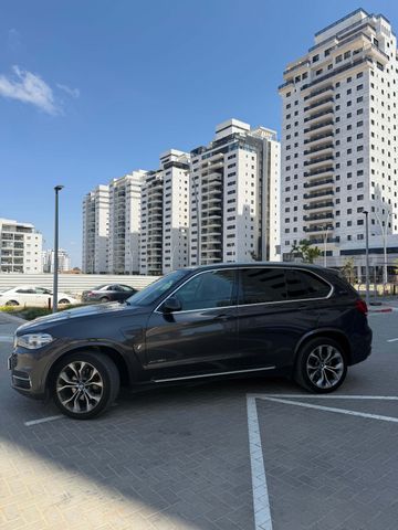 ב מ וו X5