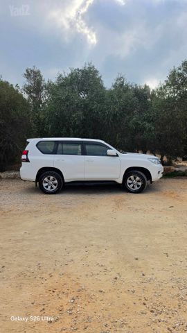 טויוטה לנד קרוזר