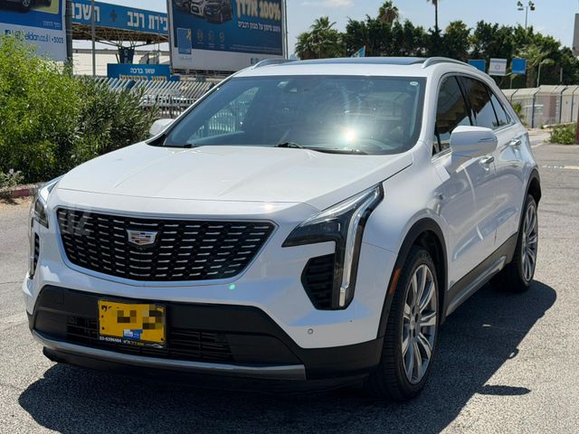 מודעת רכב קאדילק XT4