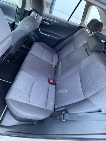טויוטה RAV4