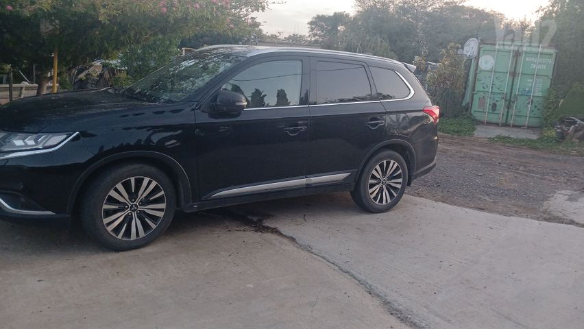מודעת רכב מיצובישי אאוטלנדר
