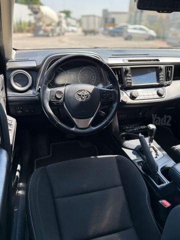 טויוטה RAV4
