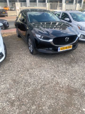 מודעת רכב מאזדה CX-30 2