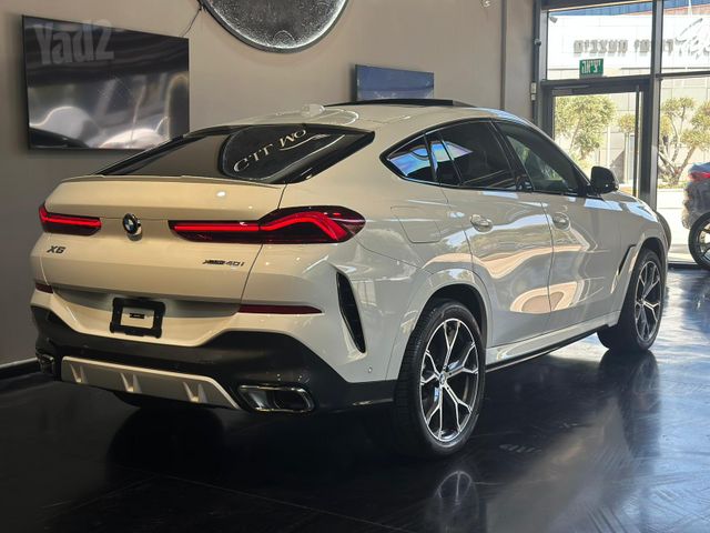 ב מ וו X6