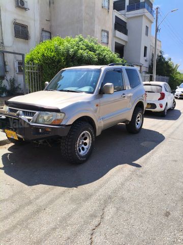 מיצובישי פג'רו