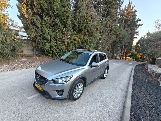 מודעת רכב מאזדה CX-5