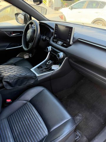 מודעת רכב טויוטה RAV4