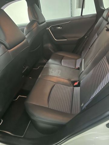 טויוטה RAV4